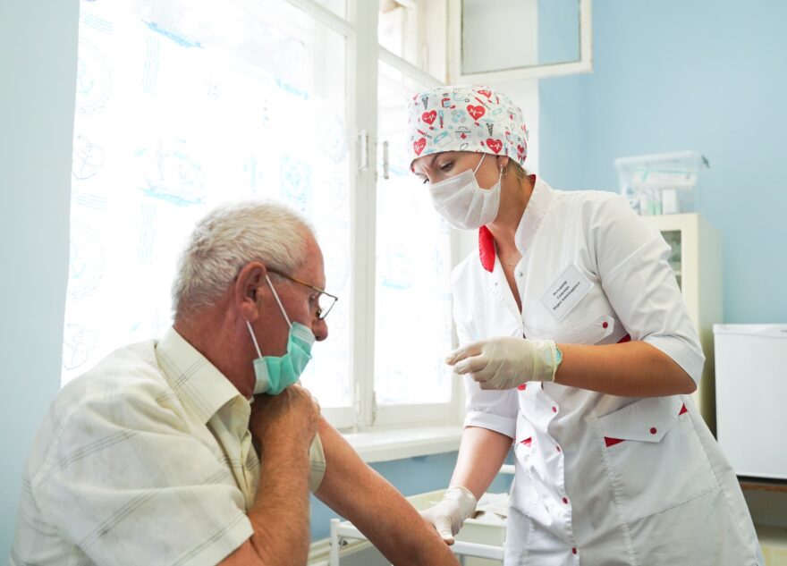 Больше 616 тысяч жителей Тверской области сделали прививку против коронавируса