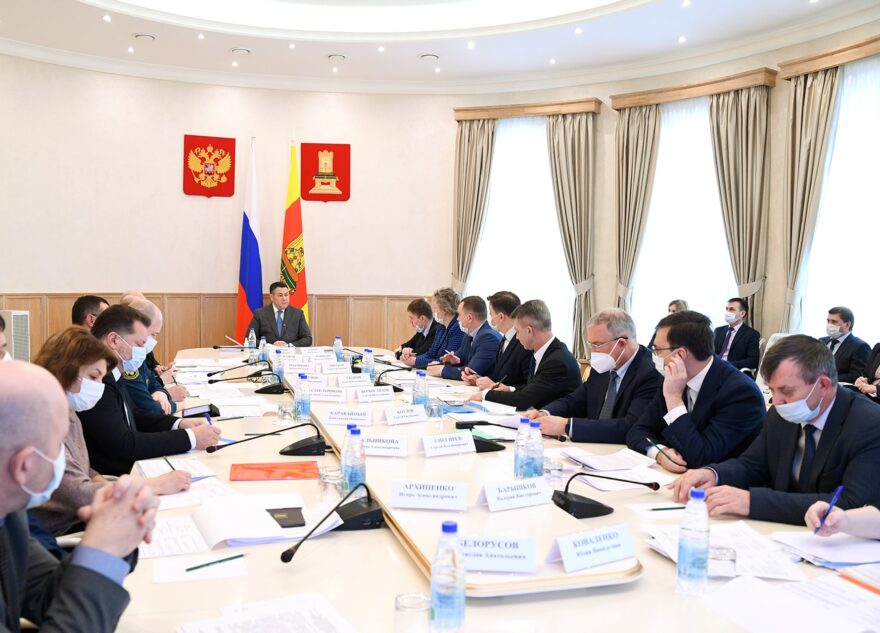 ЖКХ, транспорт, здравоохранение: Игорь Руденя поставил задачи перед областными ведомствами