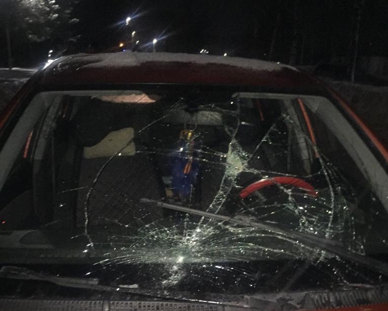 В Тверской области иномарка выехала на "встречку" и сбила пешехода