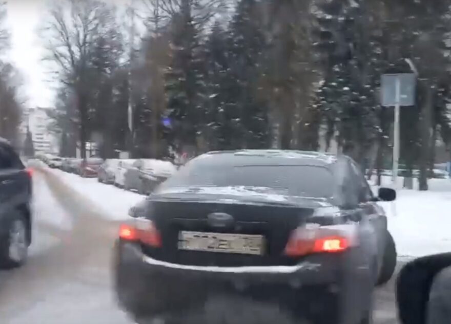 В Твери наказали водителя, который решил срезать по встречке