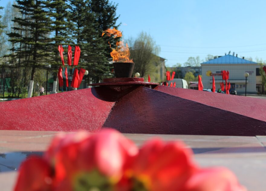 Жители Нелидова празднуют 80-ю годовщину освобождения города от немецко-фашистских захватчиков