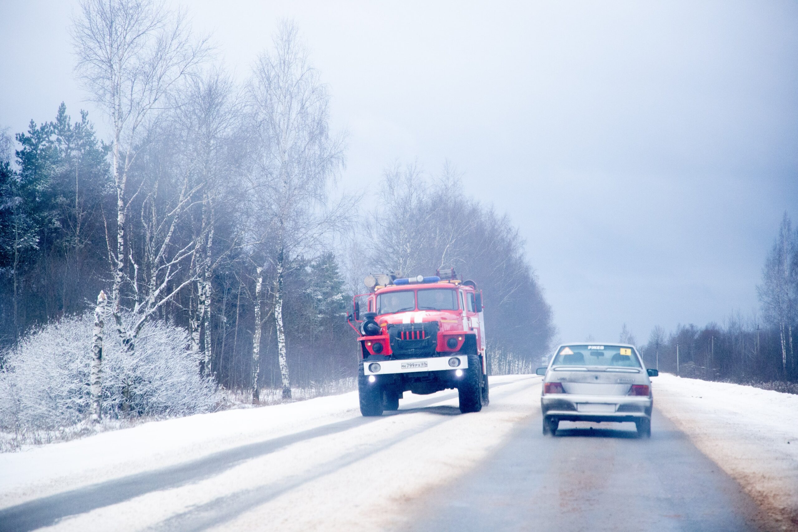 Жилой дом сгорел в Тверской области, есть пострадавшие
