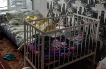 В Тверской области молодую мать, избившую младенца, отправили под домашний арест В Тверской области молодую мать, избившую младенца, отправили под домашний арест