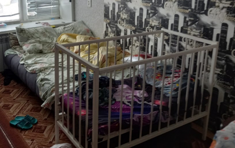 В Тверской области молодую мать, избившую младенца, отправили под домашний арест В Тверской области молодую мать, избившую младенца, отправили под домашний арест