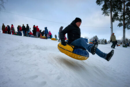 Следователи проведут проверку инцидента с тюбингами в Твери