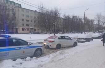 В Твери водитель иномарки сбил бабушку В Твери водитель иномарки сбил бабушку