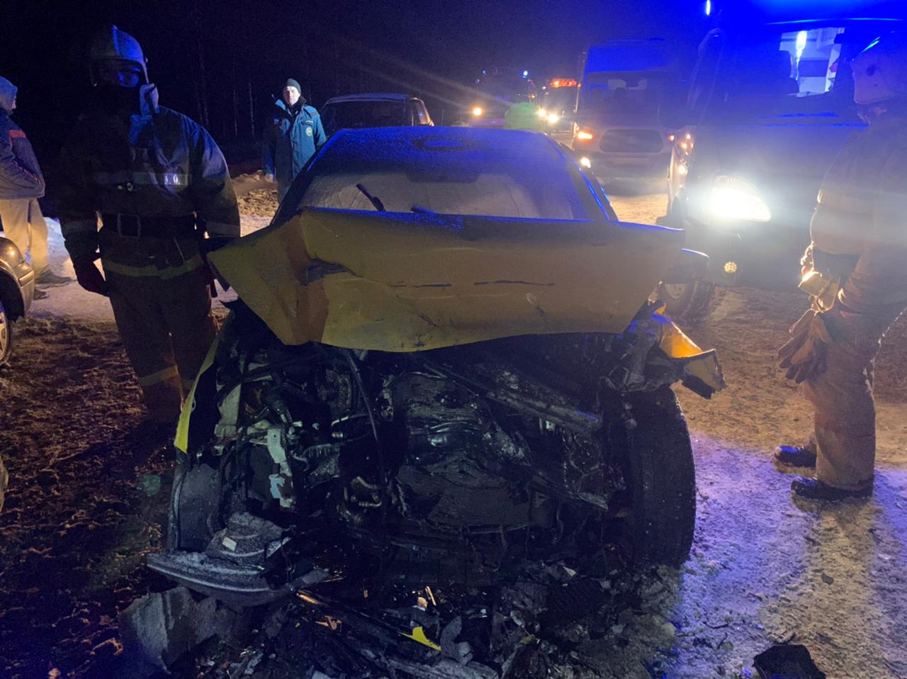 Шесть человек, включая детей, пострадали в серьёзной аварии на тверской трассе