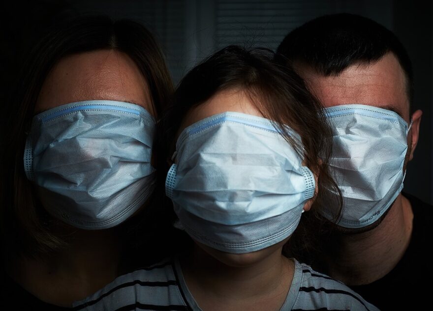 Роскачество сильно разочаровало сторонников ношения масок