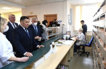 Губернатор Игорь Руденя провёл совещание в ситуационно-аналитическом центре «122» по вопросам работы службы Губернатор Игорь Руденя провёл совещание в ситуационно-аналитическом центре «122» по вопросам работы службы