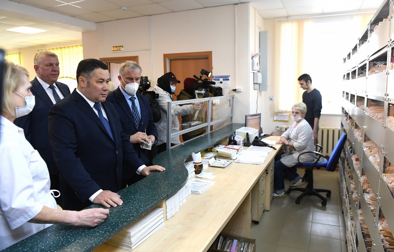 Губернатор Игорь Руденя провёл совещание в ситуационно-аналитическом центре «122» по вопросам работы службы