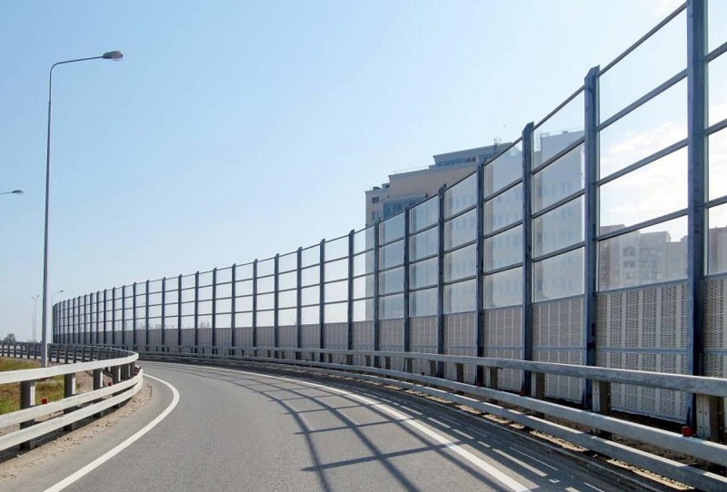 Без шума и пыли: В Твери установят шумозащитный экран на трассе М-10