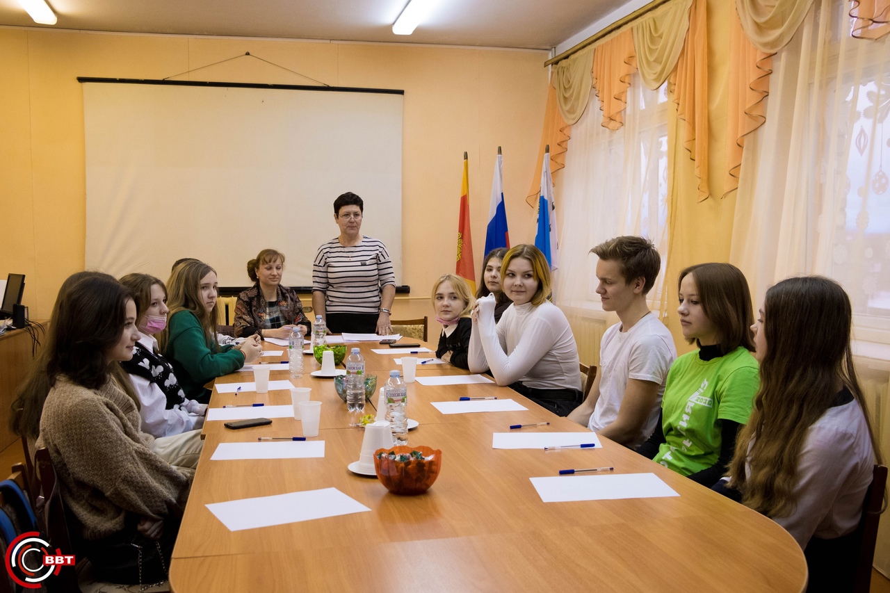 Вышневолоцкая молодежь готовится к вступлению в школьное движение