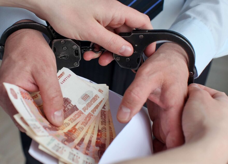 Заступаясь за граждан Таджикистана, житель Твери сам попался на взятке Заступаясь за граждан Таджикистана, житель Твери сам попался на взятке
