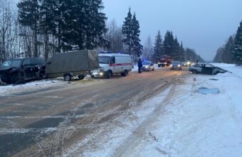 Два человека пострадали в столкновении ВАЗа и Mitsubishi в Тверской области Два человека пострадали в столкновении ВАЗа и Mitsubishi в Тверской области
