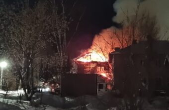 Утром в Тверской области сгорели два жилых дома Утром в Тверской области сгорели два жилых дома
