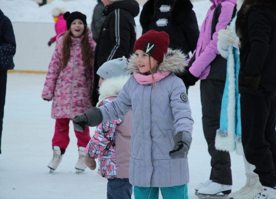 Для детей Тверской области в новогодние каникулы проходят спектакли и спортивные соревнования