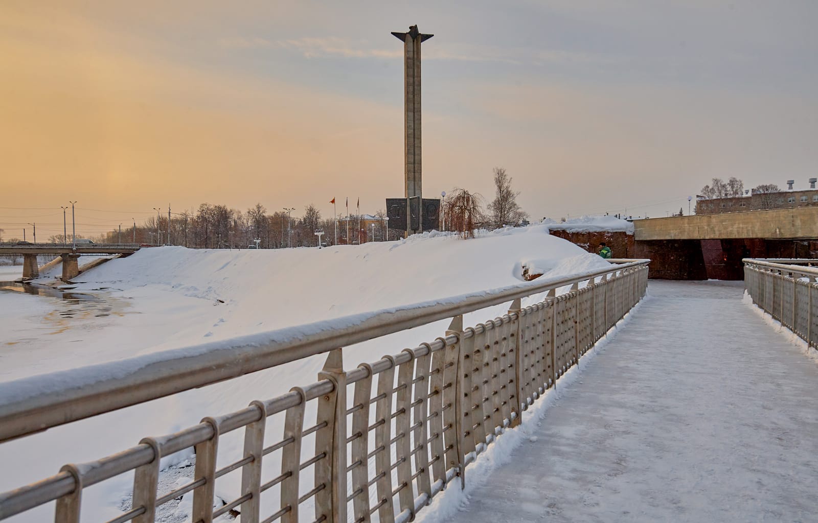 Игорь Руденя поздравил ветеранов Тверской области с годовщиной победы под Сталинградом