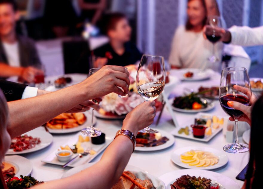 Девушке из Тверской области грозит колония за "шалость" на застолье