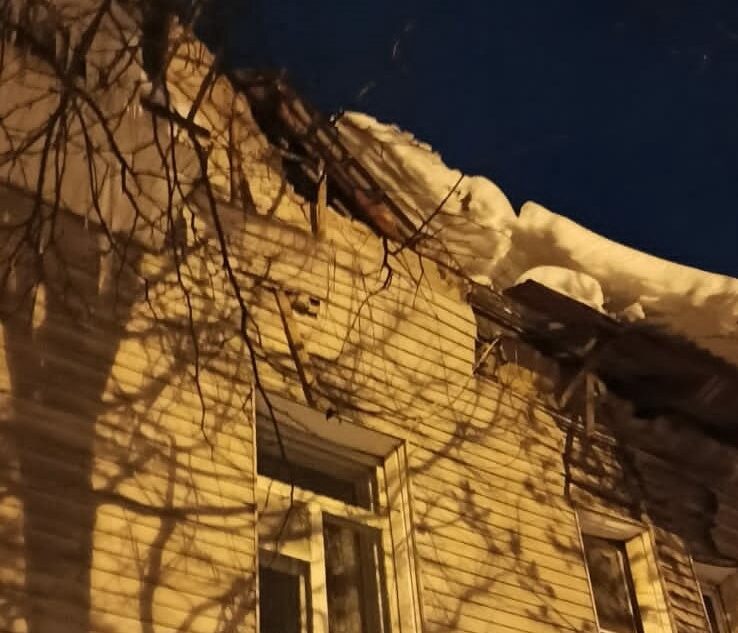 В Тверской области обрушился фасад жилого дома