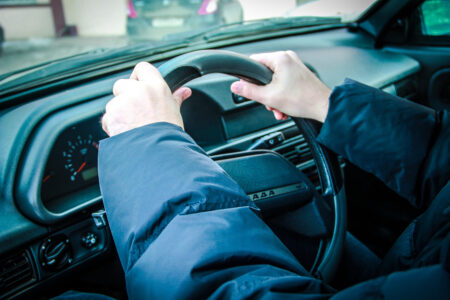 18-летнему жителю Тверской области полиция вернула угнанный автомобиль