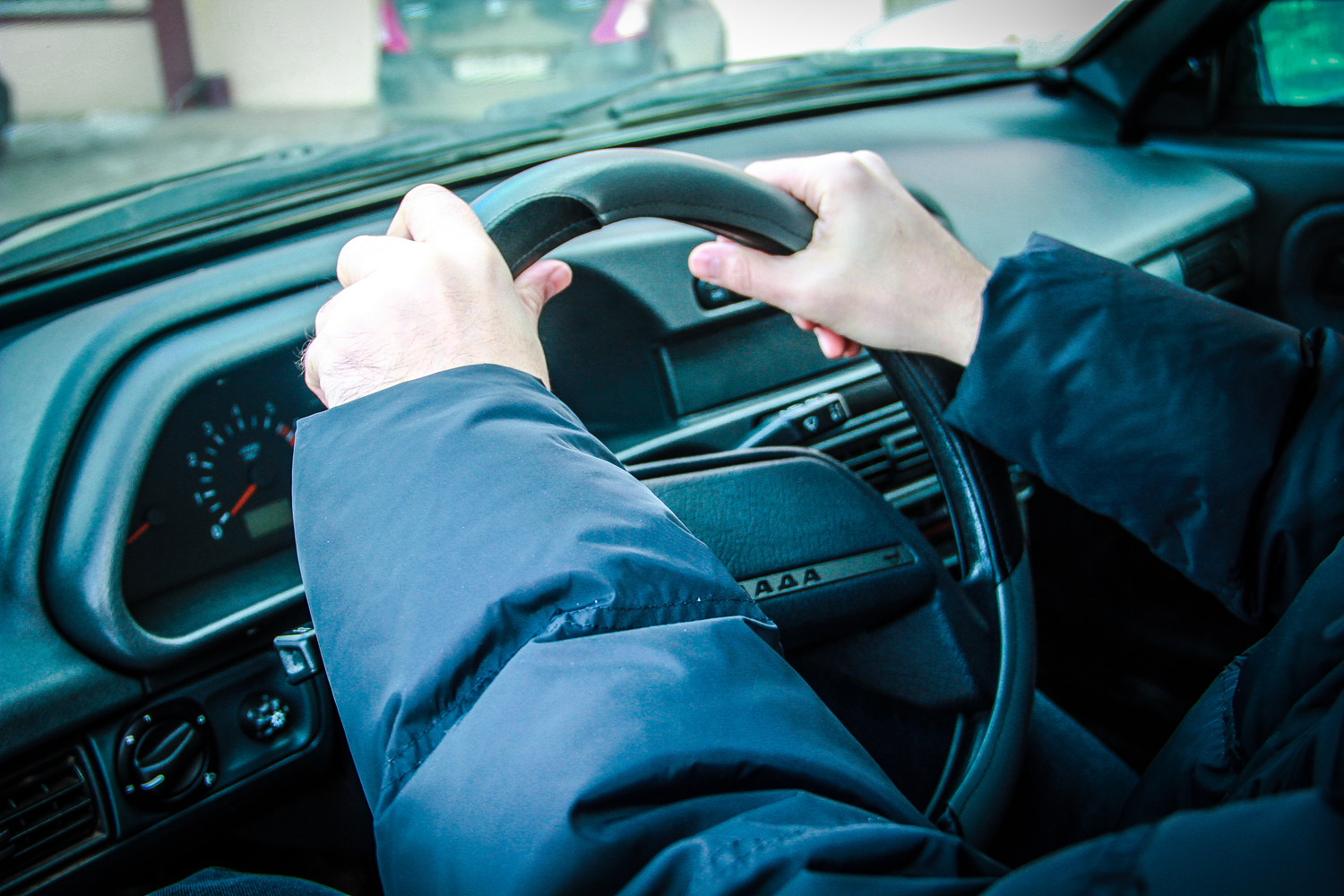 18-летнему жителю Тверской области полиция вернула угнанный автомобиль