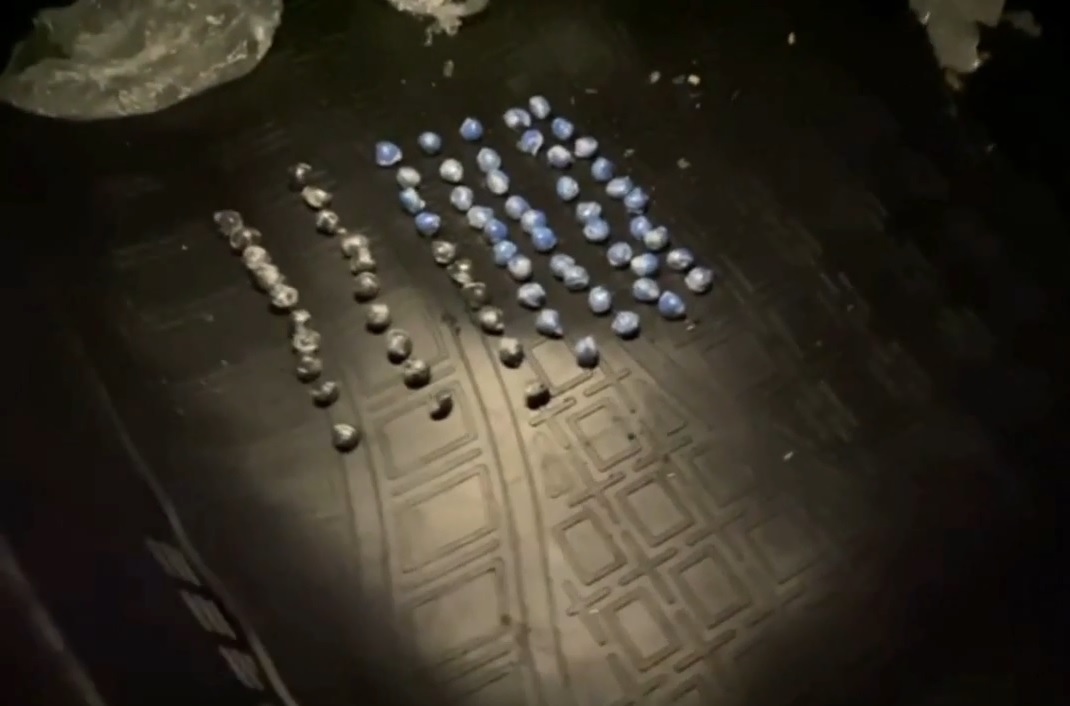 70 свёртков с героином нашли у наркокурьера в Тверской области