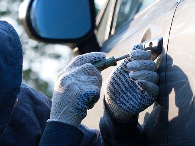 В Тверской области накрыли банду угонщиков-рецидивистов