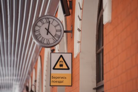 14-летний подросток попал под грузовой поезд в Тверской области 14-летний подросток попал под грузовой поезд в Тверской области