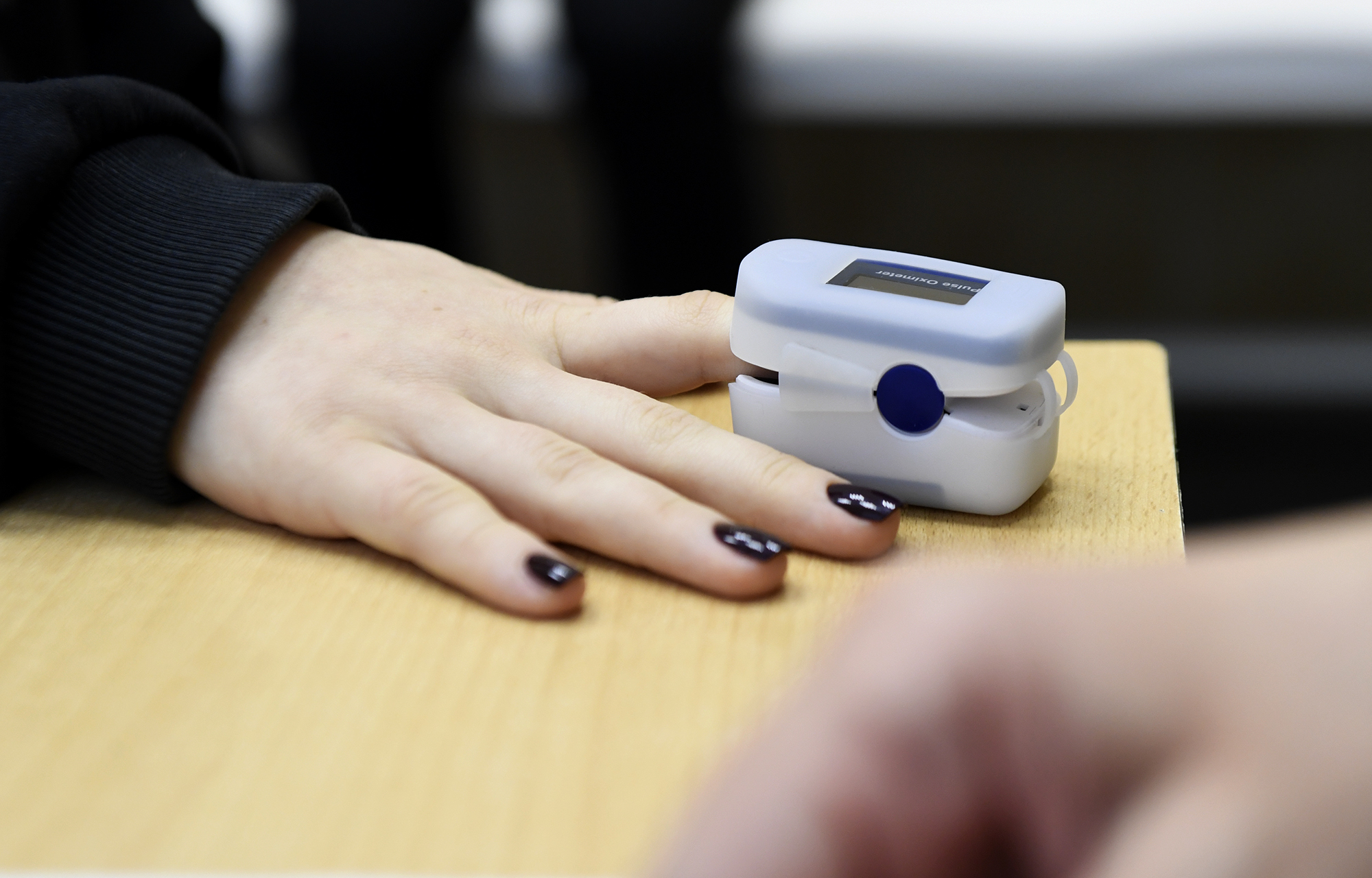 Первые записавшиеся подростки Тверской области уже сделали прививку против коронавируса