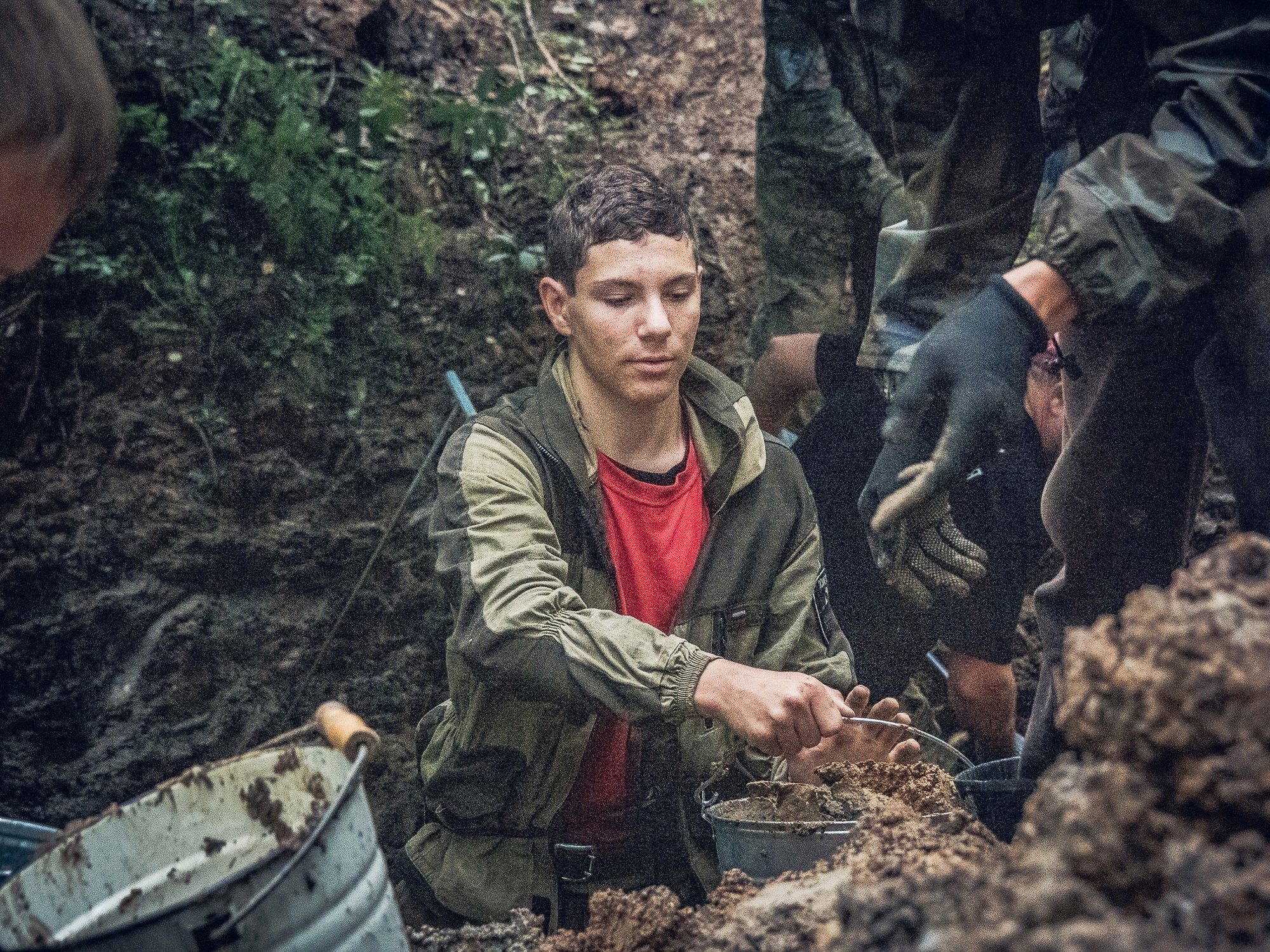 Поисковики выяснили судьбу экипажа Пе-2, разбившегося в Тверской области