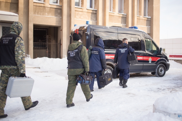 Следователи возбудили уголовное дело по факту падения наледи на ребёнка в Твери Следователи возбудили уголовное дело по факту падения наледи на ребёнка в Твери