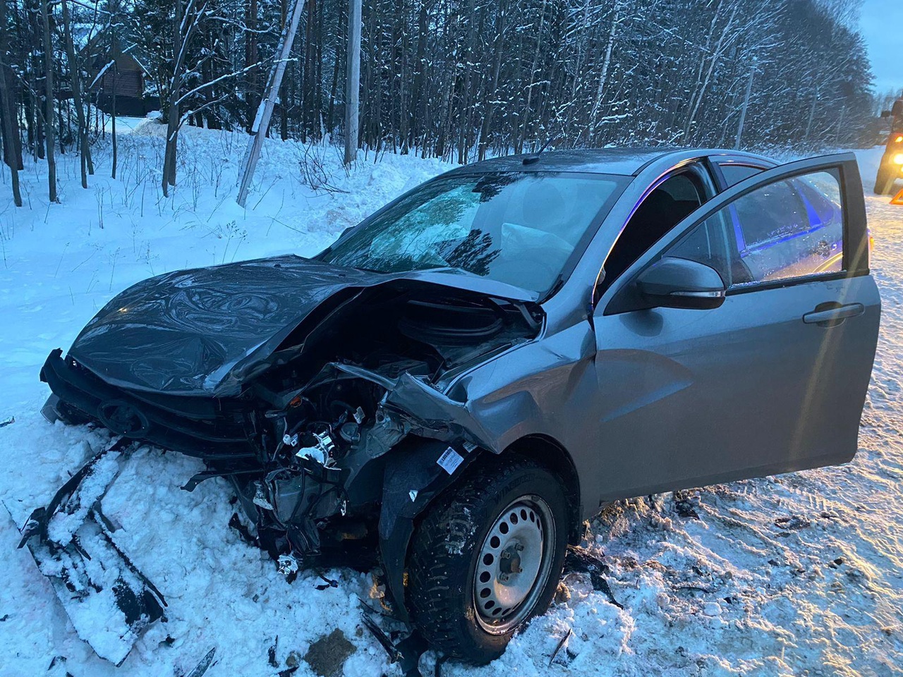 Двое пострадавших: в ГИБДД рассказали подробности лобового столкновения под Тверью