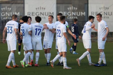 Тверские футболисты победили с разгромным счётом одного из фаворитов премьер-лиги Тверские футболисты победили с разгромным счётом одного из фаворитов премьер-лиги