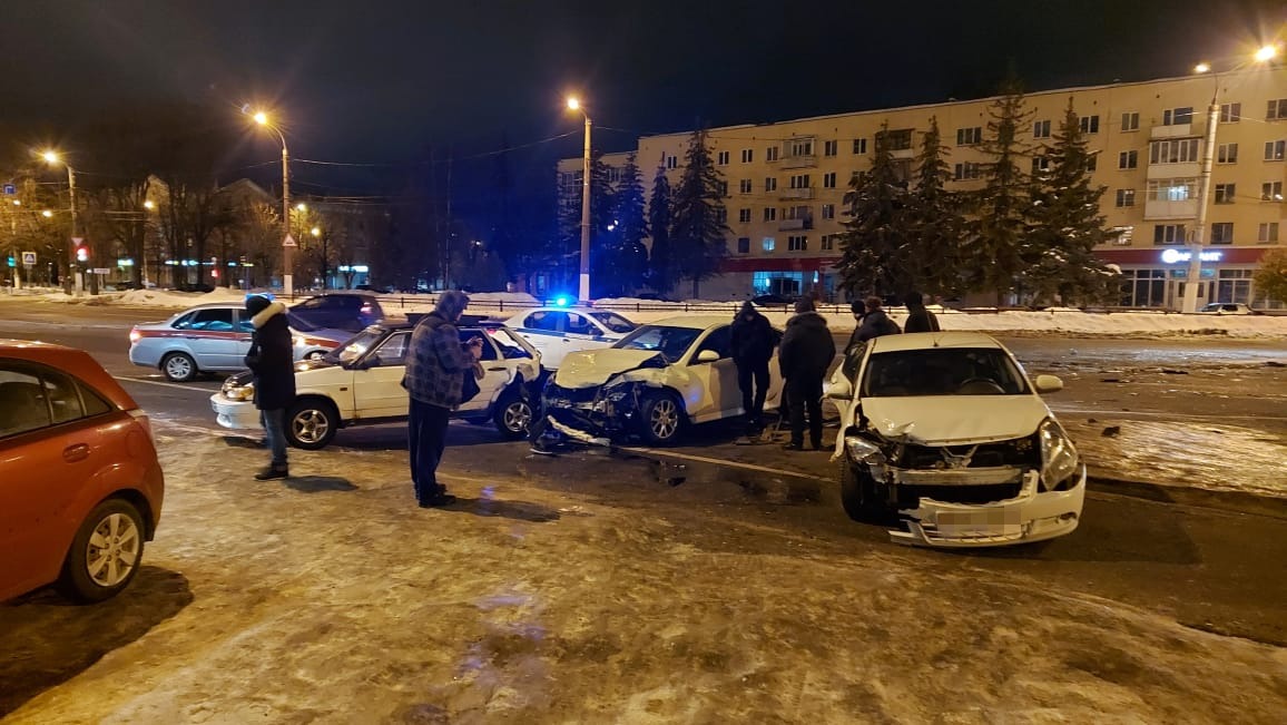 В Твери виновник ДТП получил перелом носа