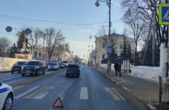 Девушка попала под колёса машины на "зебре" в Твери