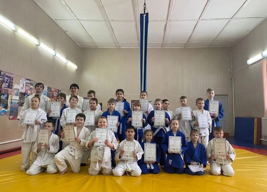 Юный дзюдоисты из Лихославля доказали право носить пояса