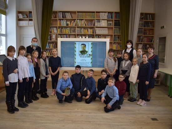 Три дня директор Андреапольского музея рассказывал школьникам о Герое Советского Союза