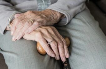 Пенсионеры Тверской области могут лишиться льгот за сдачу квартиры