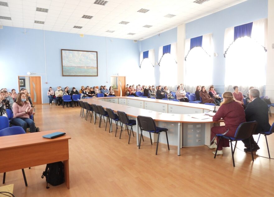 Глава Калязинского района встретился с родительскими комитетами