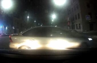 Участника ДТП на перекрестке в Твери попытался подставить виновный водитель