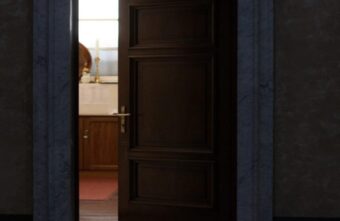 В Тверской области мужчина не смог пройти мимо дома с открытой дверью