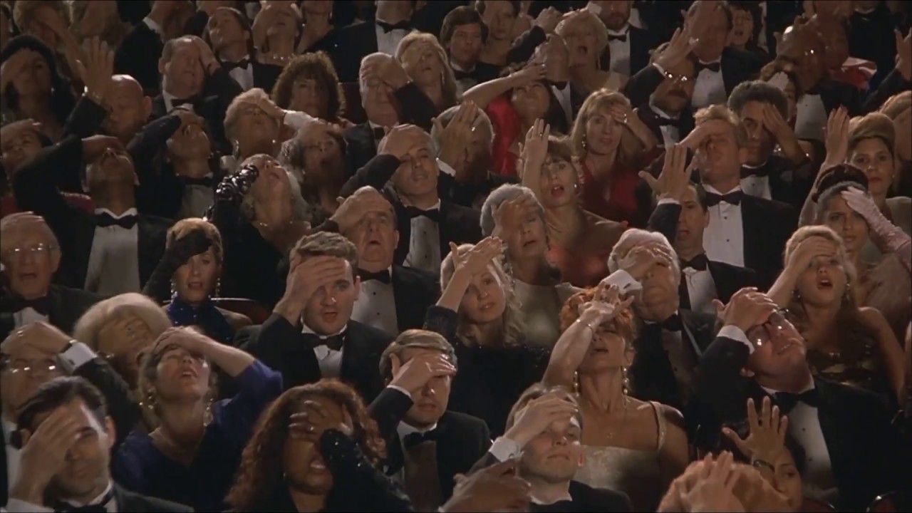 Театрал из Твери решил сэкономить, но лишился нескольких десятков тысяч