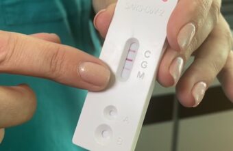 Врач рассказал, как правильно проводить самотестирование на коронавирус Врач рассказал, как правильно проводить самотестирование на коронавирус