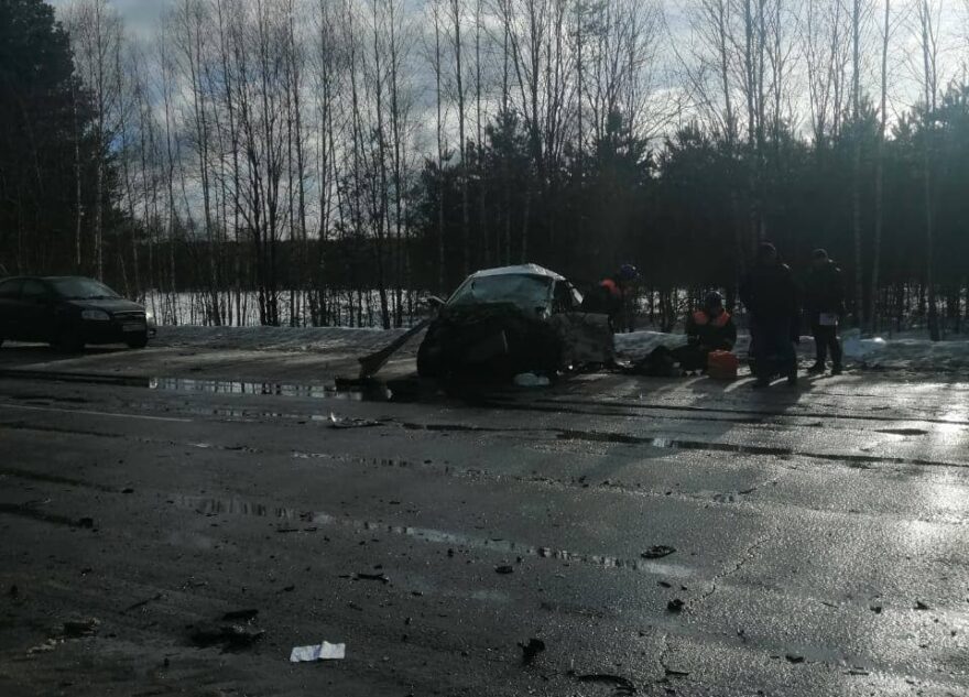 В Тверской области в страшном ДТП пострадали трое детей, и погиб один взрослый В Тверской области в страшном ДТП пострадали трое детей, и погиб один взрослый