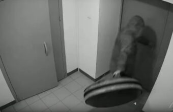 В Твери участковый нашел мужчину, укравшего тюбинг В Твери участковый нашел мужчину, укравшего тюбинг