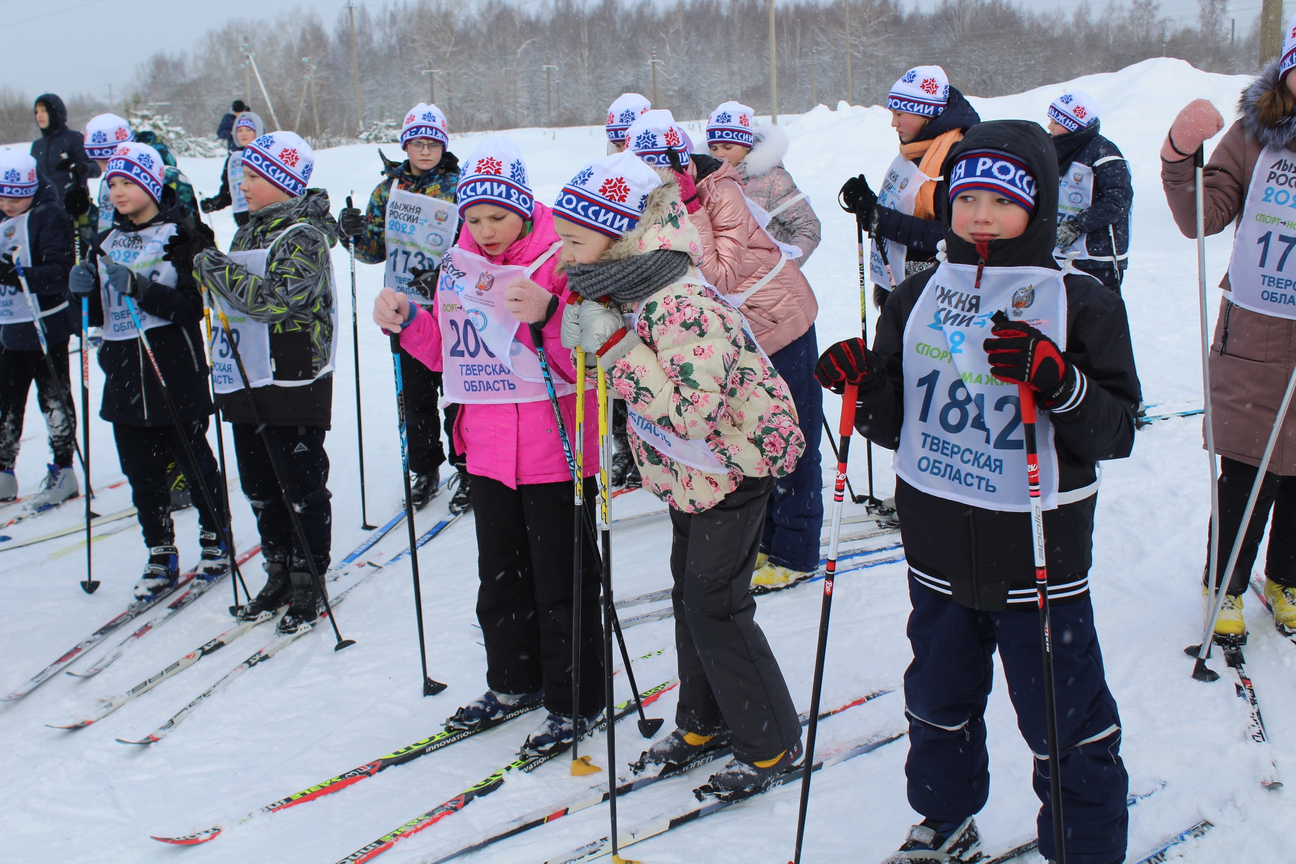 Лыжникам из Тверской области вручили призы от Натальи Непряевой