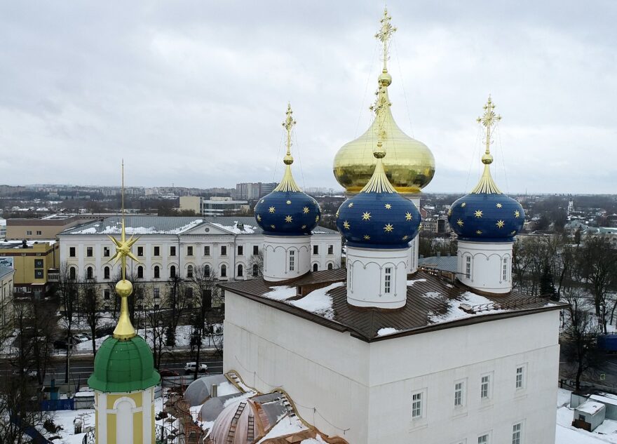 Губернатор Игорь Руденя и митрополит Амвросий обсудили благоустройство территории у Спасо-Преображенского собора в Твери