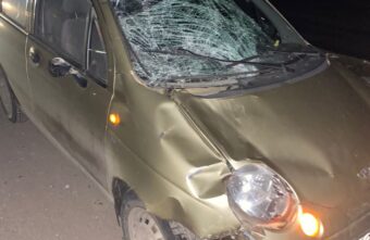 Иномарка насмерть сбила мужчину на тёмной трассе под Тверью Иномарка насмерть сбила мужчину на тёмной трассе под Тверью