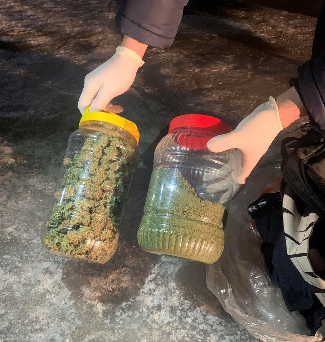 В Тверской области задержали наркокурьера с крупной партией марихуаны