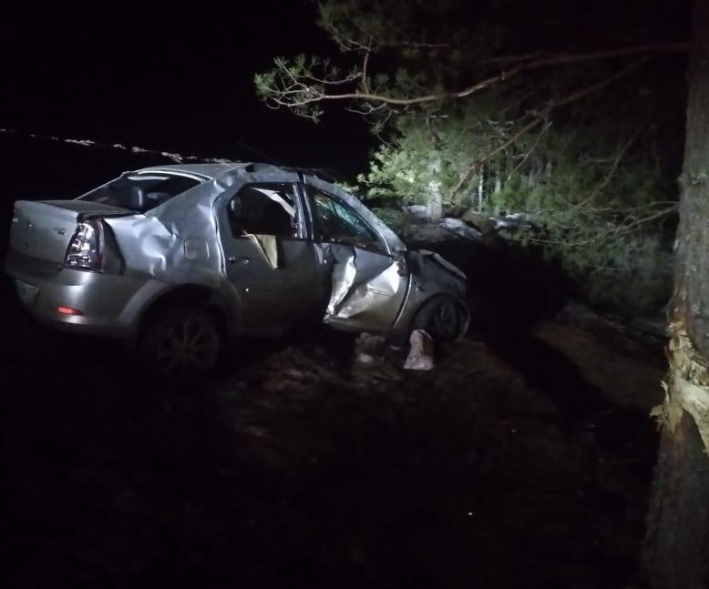 Водитель легковушки попал в больницу после съезда в кювет в Тверской области
